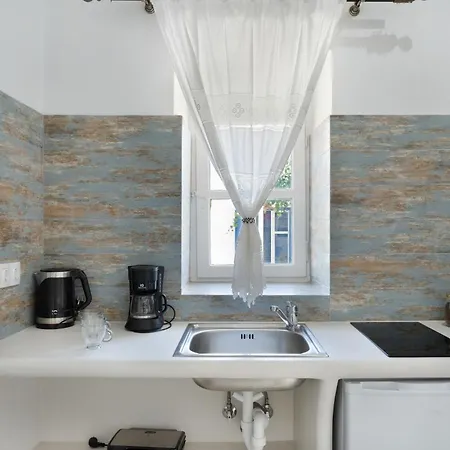 Politimis N6 * אמורגוס